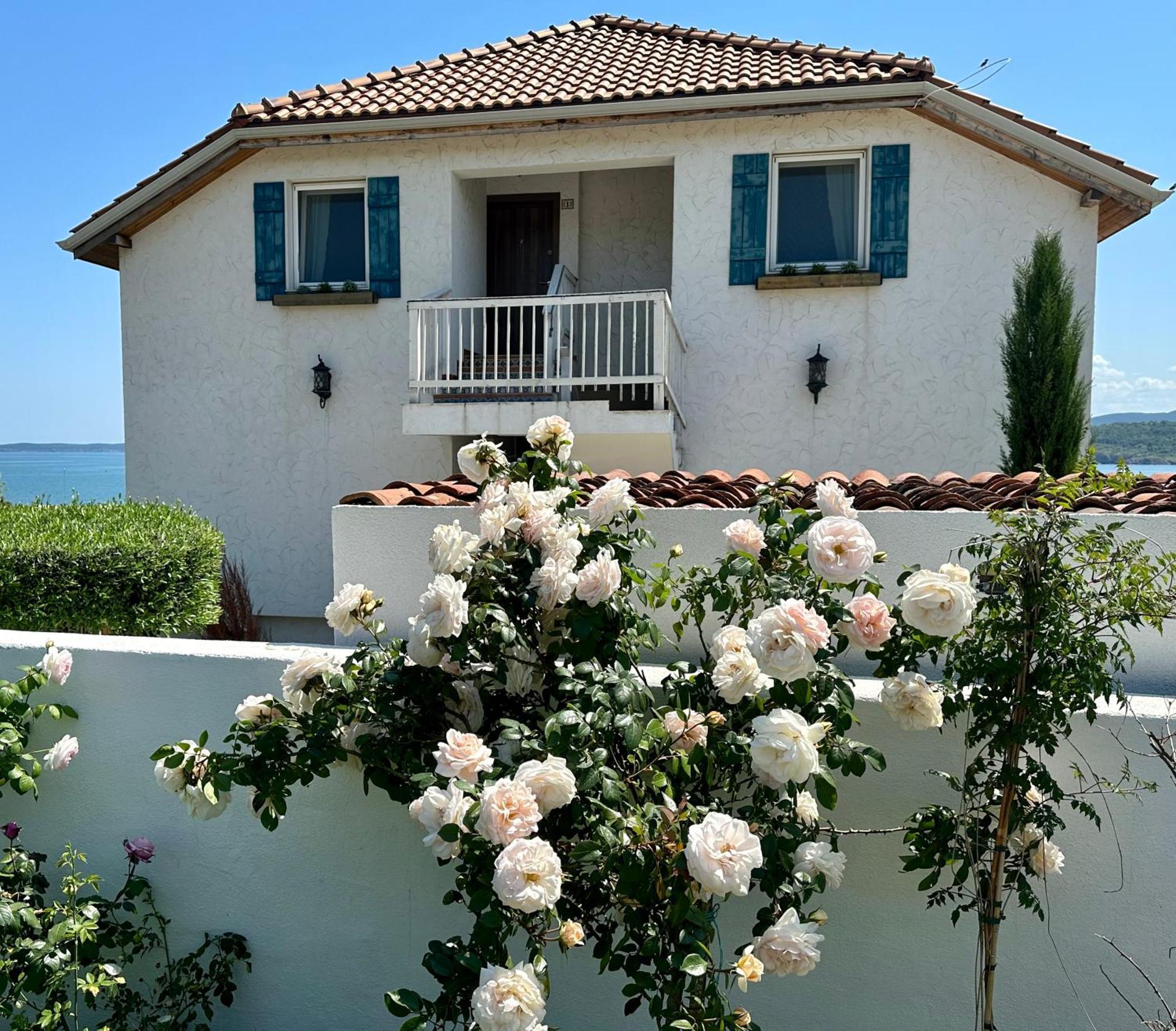 Casa De Oro Alma Aparthotel Sozopol Exteriör bild